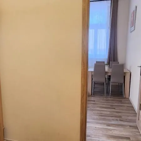 Downtown - Danzer Apartment *